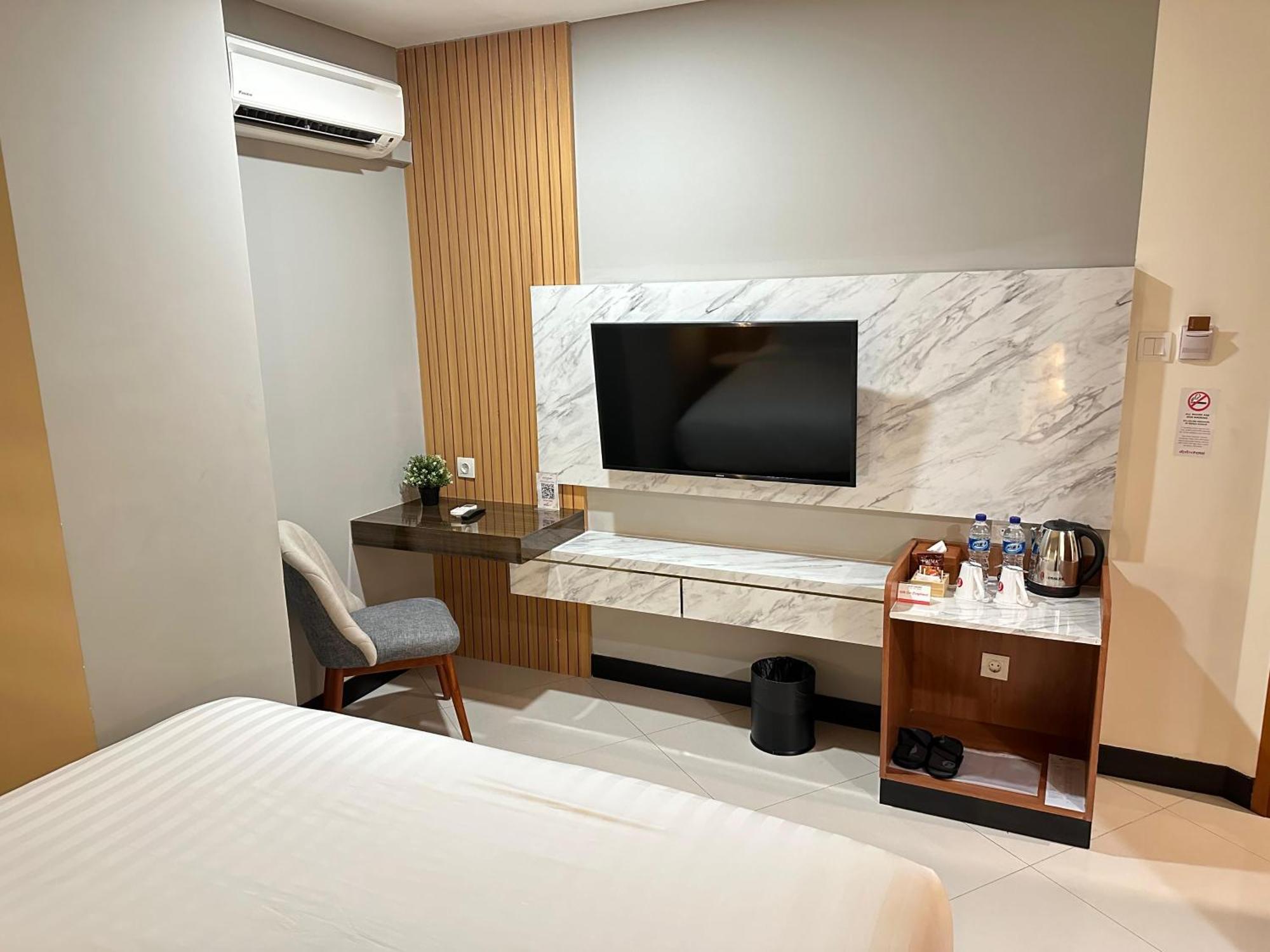 D'Primahotel Jemursari 수라바야 외부 사진