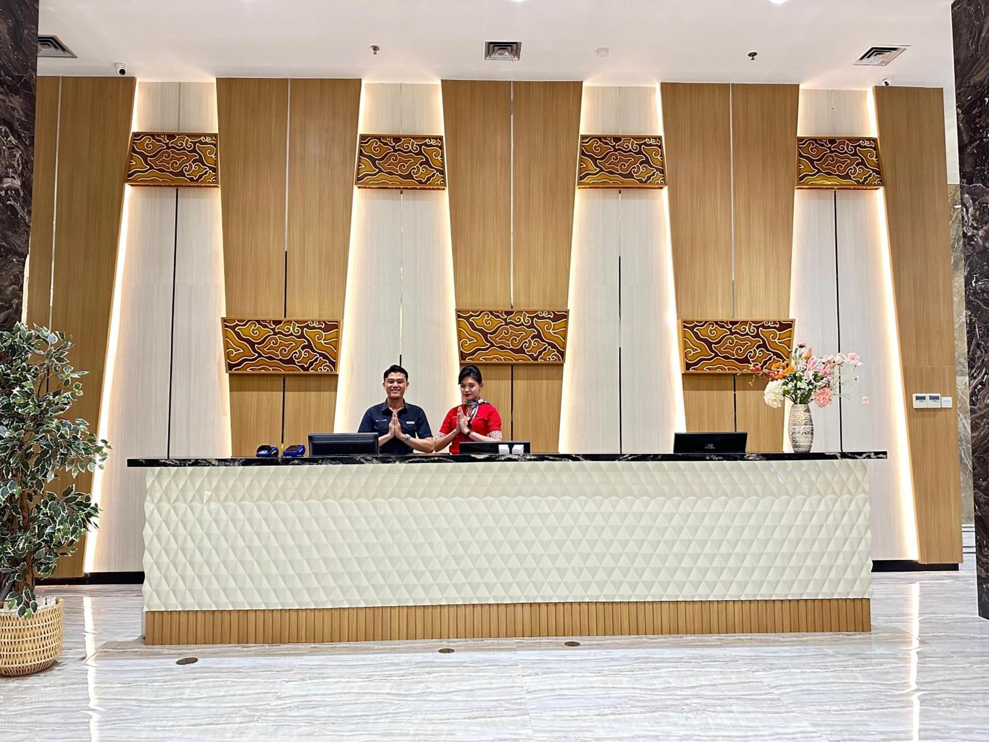 D'Primahotel Jemursari 수라바야 외부 사진
